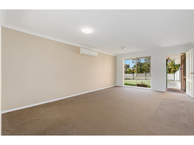 14 Chesterfield Crescent, Wellington Point QLD 4160