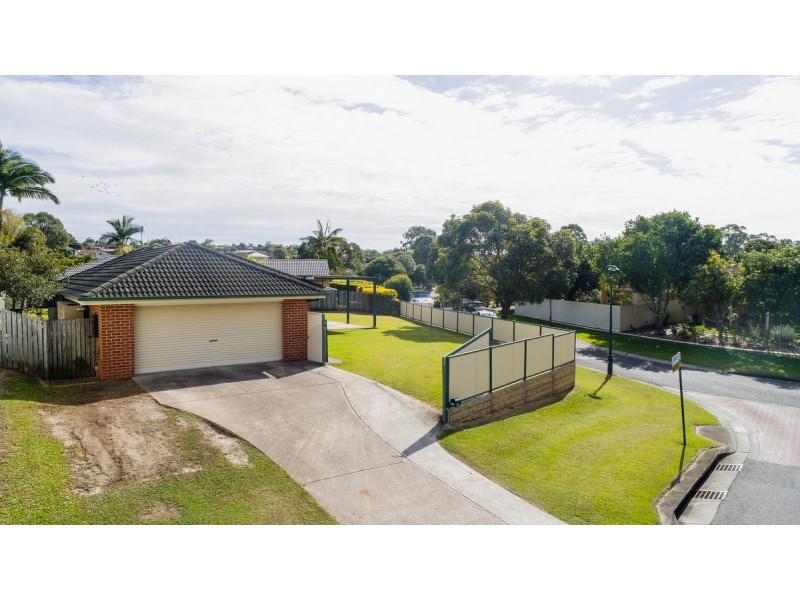 14 Chesterfield Crescent, Wellington Point QLD 4160