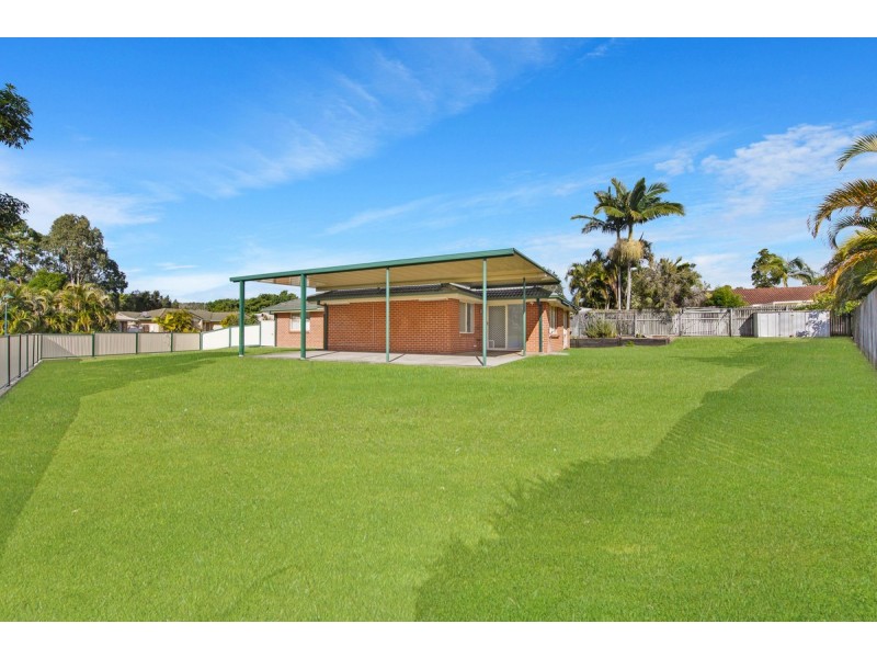 14 Chesterfield Crescent, Wellington Point QLD 4160