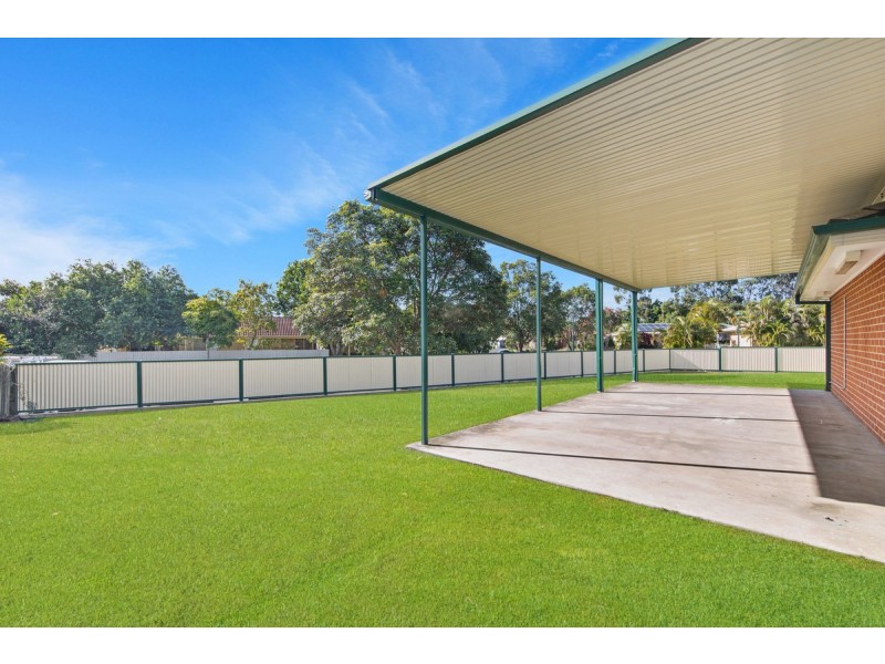 14 Chesterfield Crescent, Wellington Point QLD 4160