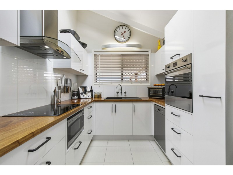 20 Duncan Street, Wellington Point QLD 4160