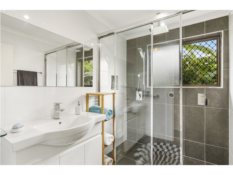 20 Duncan Street, Wellington Point QLD 4160