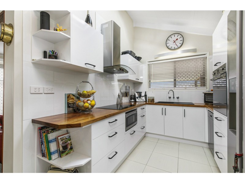 20 Duncan Street, Wellington Point QLD 4160