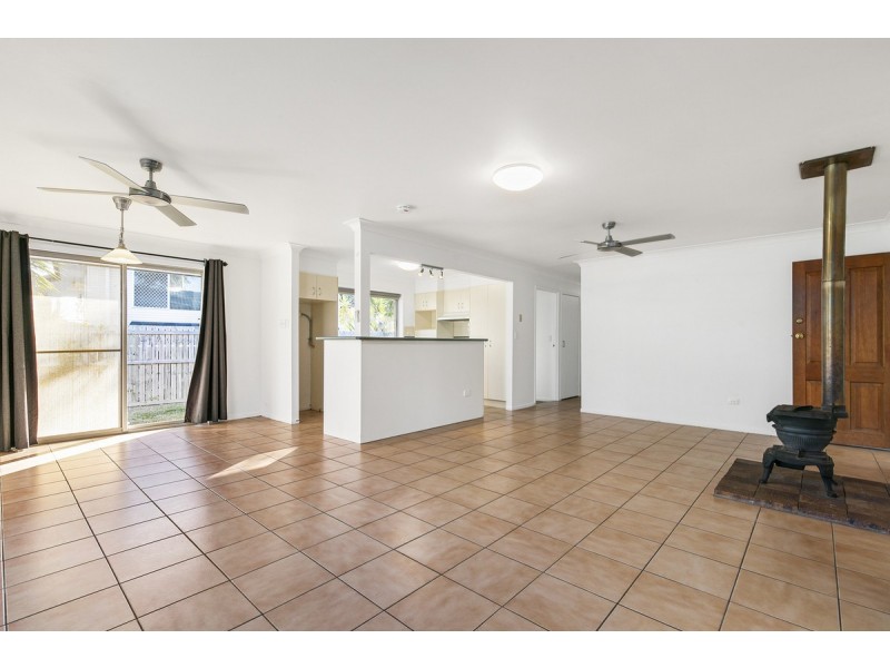 16 Hampshire Crescent, Alexandra Hills QLD 4161