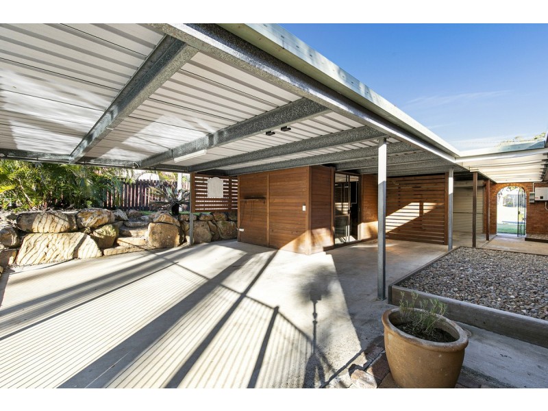 16 Hampshire Crescent, Alexandra Hills QLD 4161