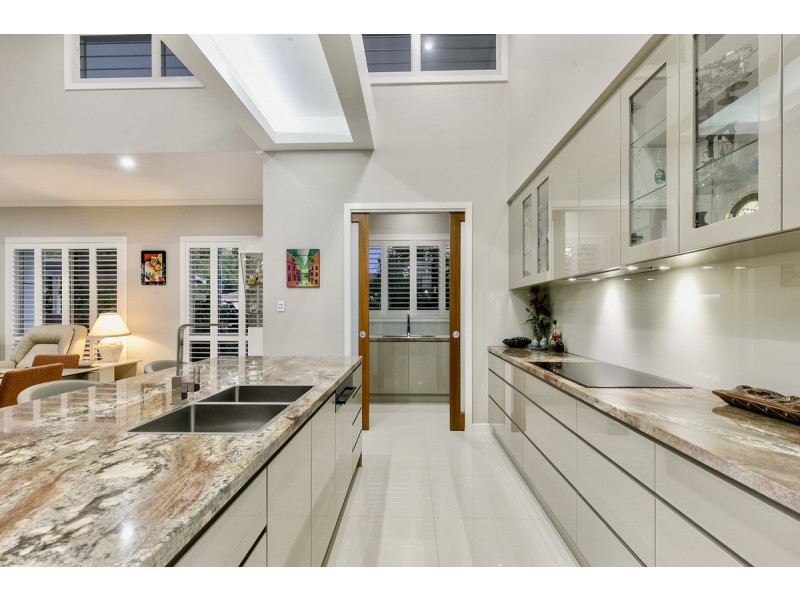 1 Redbill Close, Thornlands QLD 4164