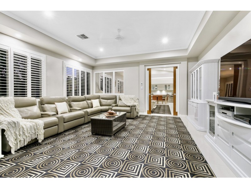 1 Redbill Close, Thornlands QLD 4164