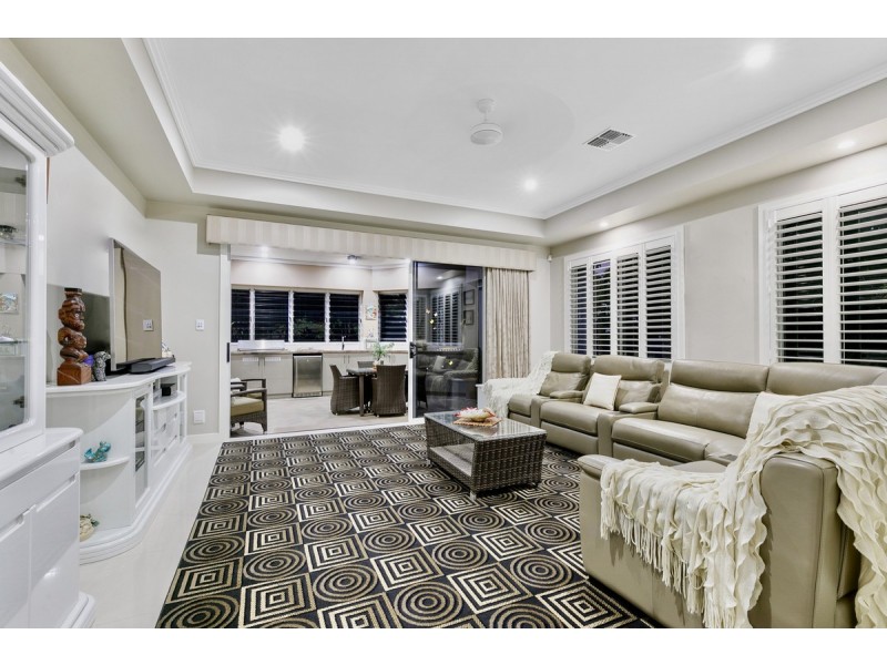 1 Redbill Close, Thornlands QLD 4164