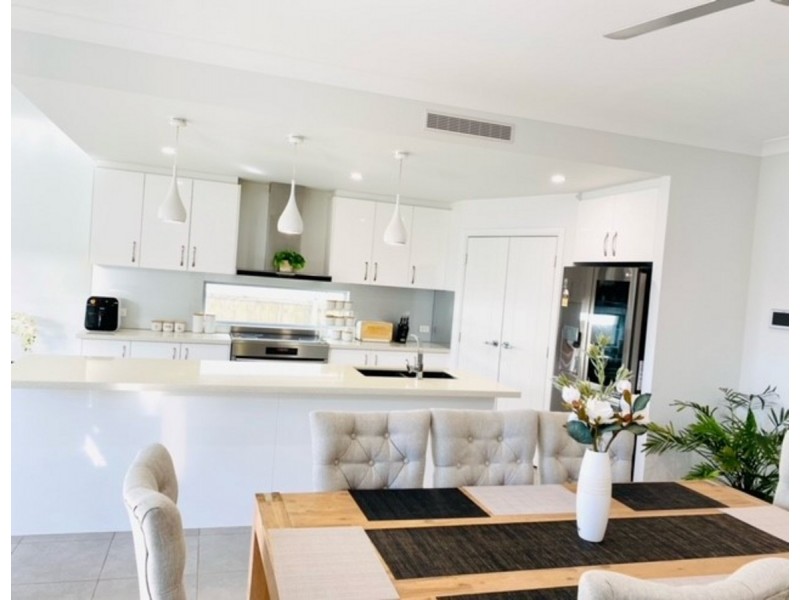 12 Rosemary, Thornlands QLD 4164