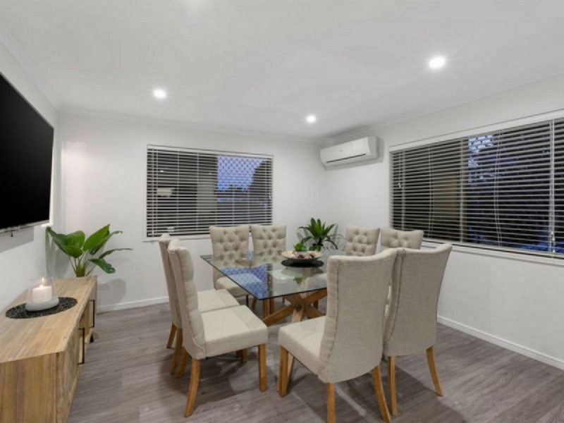 2 Lindon Street, Birkdale QLD 4159