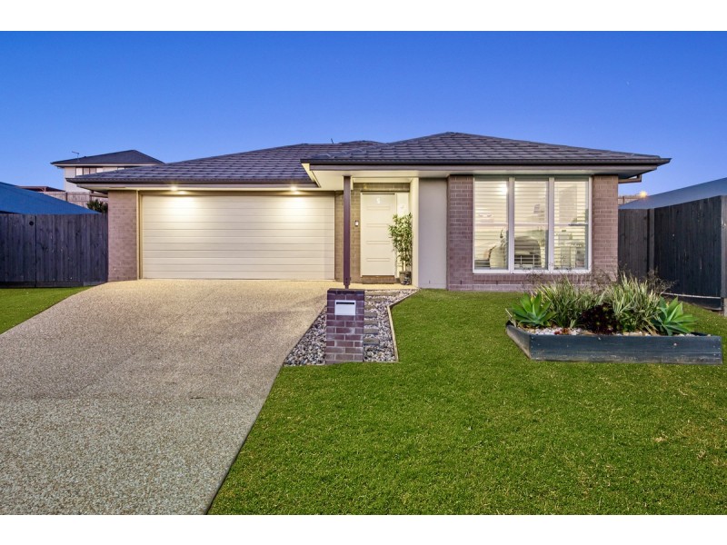 5 Berkingham Street, Thornlands QLD 4164