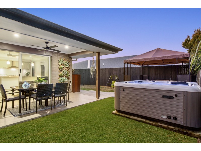 5 Berkingham Street, Thornlands QLD 4164