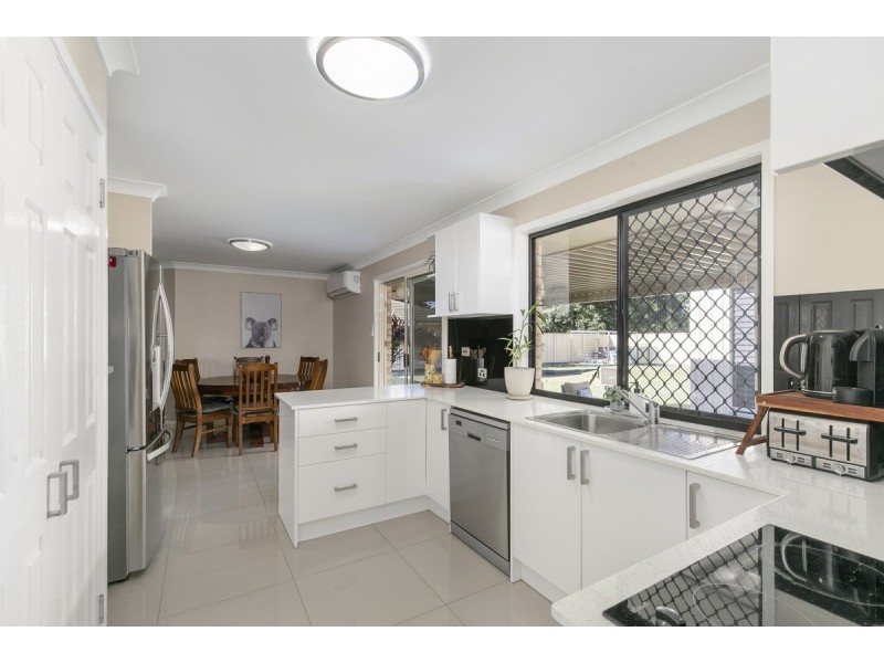 6 Coventry Court, Wellington Point QLD 4160