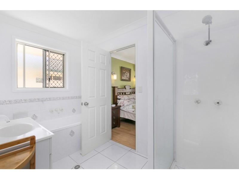 6 Coventry Court, Wellington Point QLD 4160