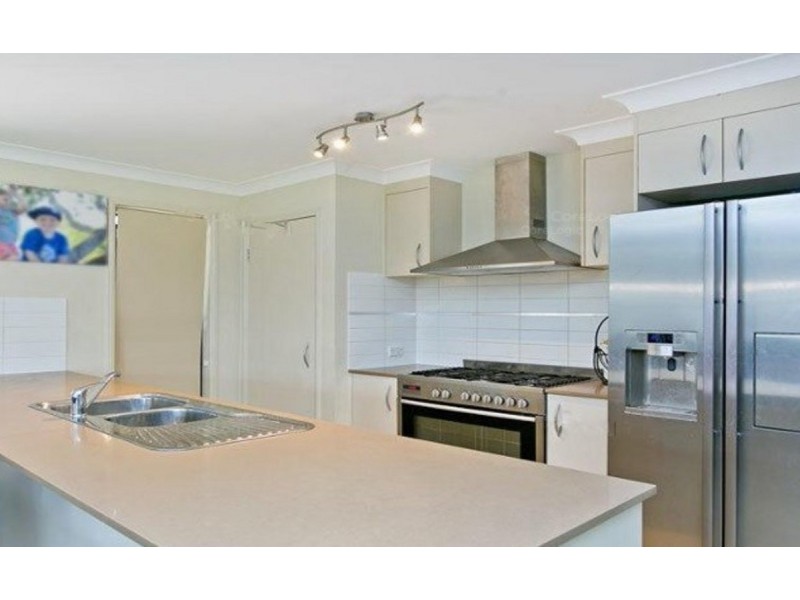 7 Estuary Avenue, Victoria Point QLD 4165