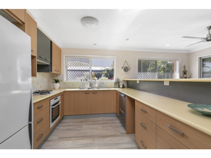 21 Thompson Street, Victoria Point QLD 4165