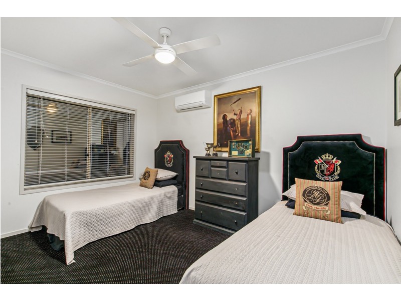 2 Montgomery Drive, Wellington Point QLD 4160