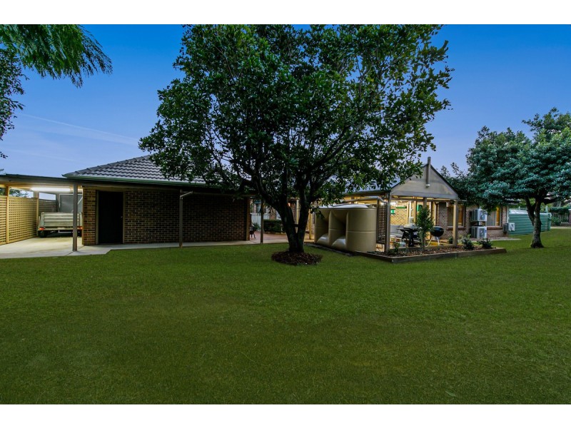 2 Montgomery Drive, Wellington Point QLD 4160