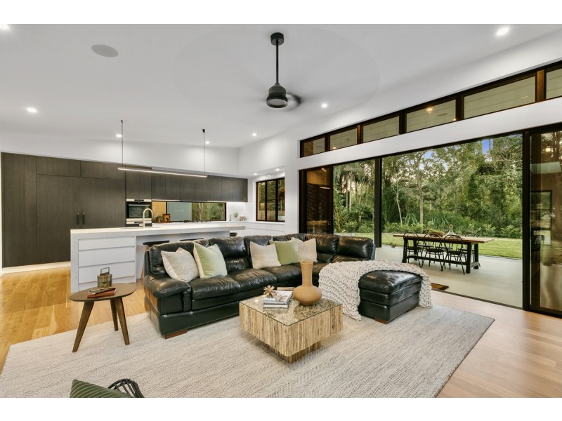 62 Winston Road, Sheldon QLD 4157