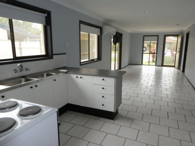 29 Marine Street, Redland Bay QLD 4165
