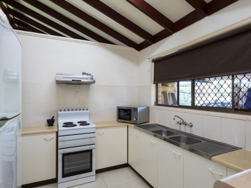 197 Waterloo Street, Cleveland QLD 4163