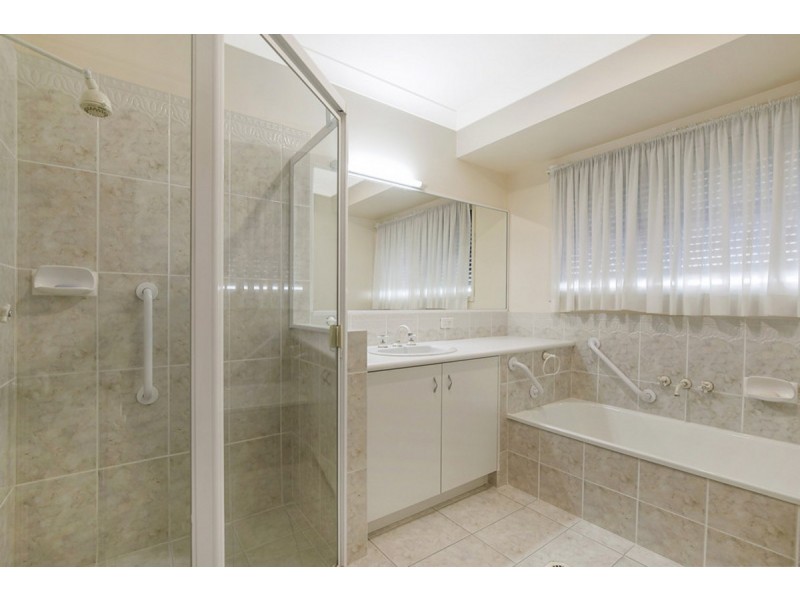 81 Queen Street, Cleveland QLD 4163