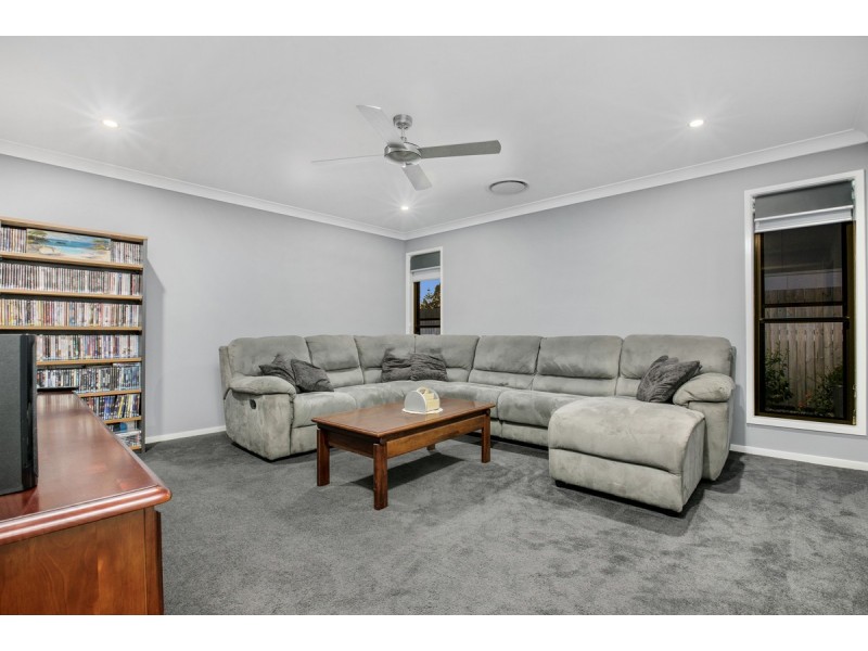 25 Highgrove Street, Thornlands QLD 4164