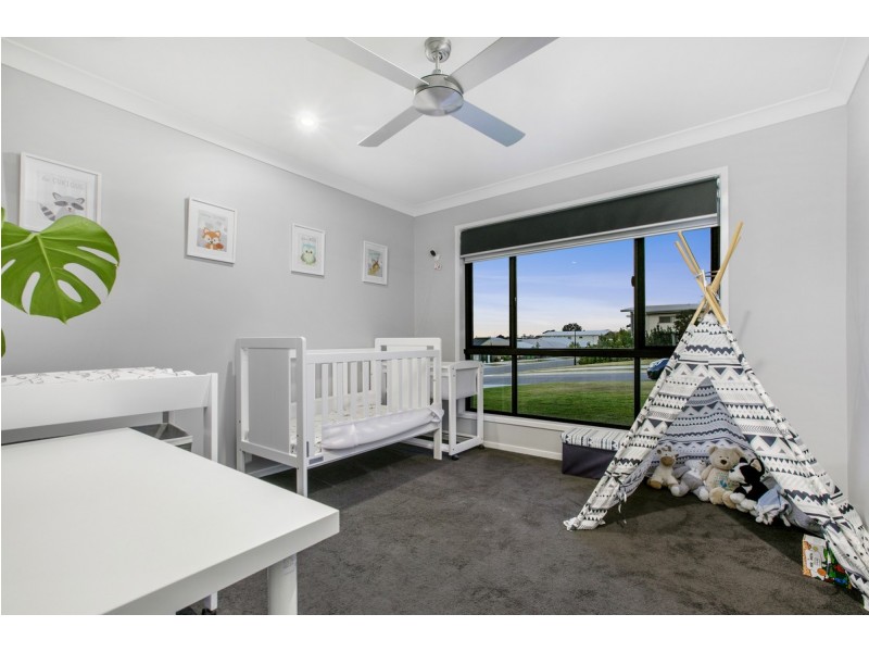 25 Highgrove Street, Thornlands QLD 4164