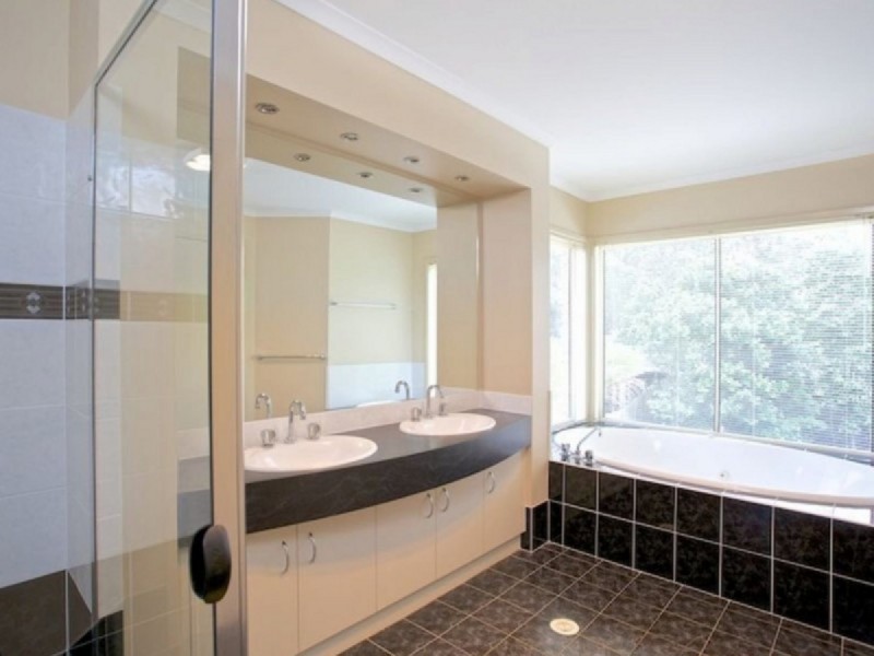 16 Platypus Court, Capalaba QLD 4157