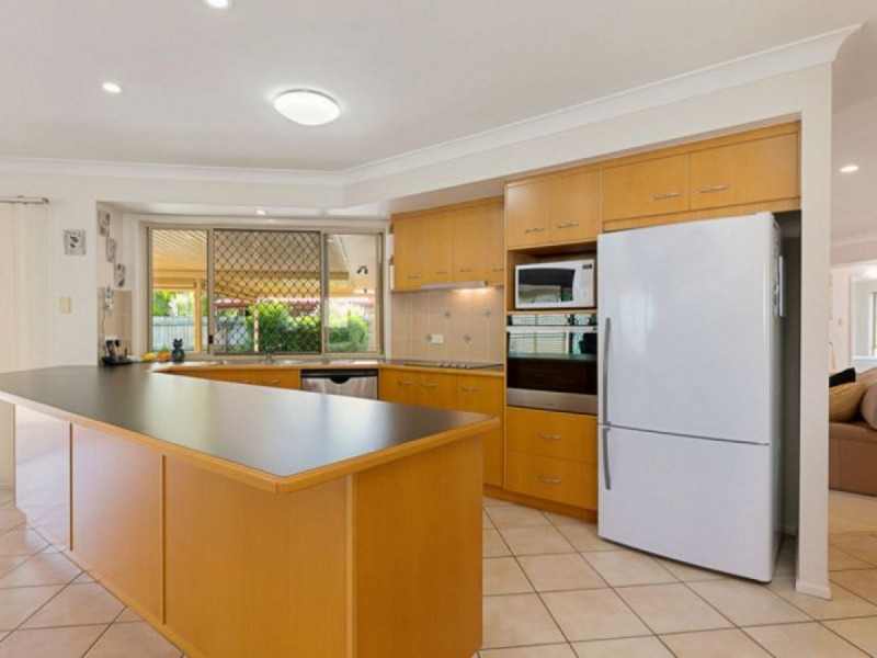 8 Amelia Place, Cleveland QLD 4163