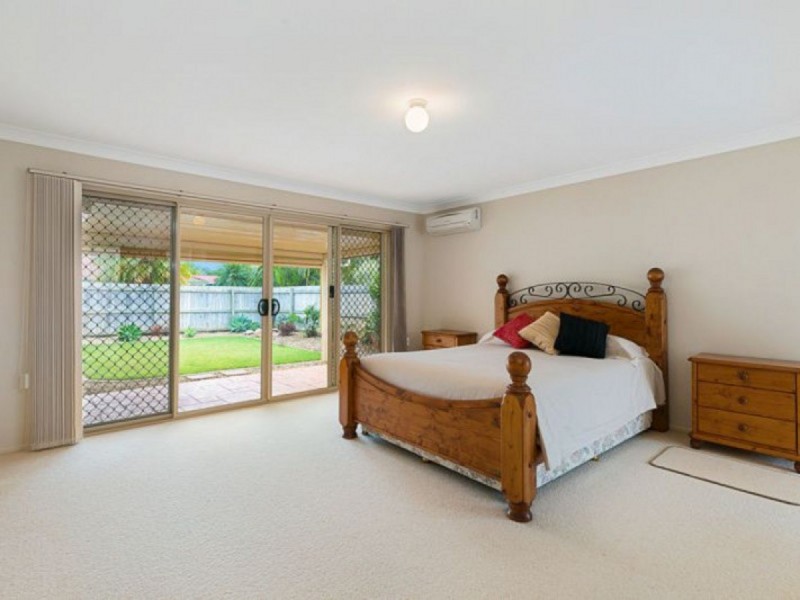 8 Amelia Place, Cleveland QLD 4163