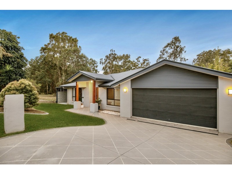 40 Behan Crescent, Wakerley QLD 4154