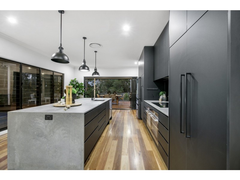 40 Behan Crescent, Wakerley QLD 4154