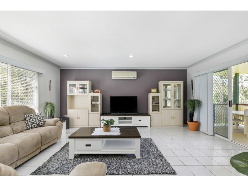 61 Winston Road, Sheldon QLD 4157