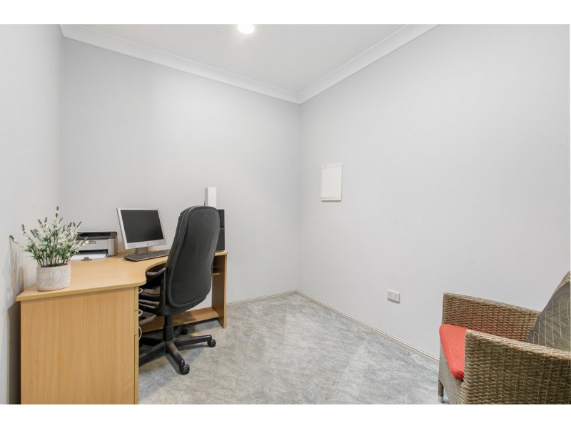 61 Winston Road, Sheldon QLD 4157