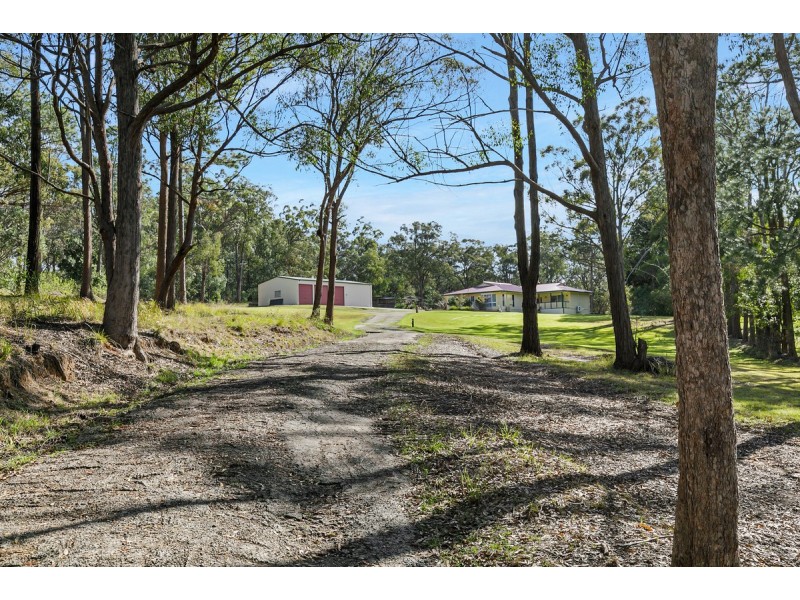61 Winston Road, Sheldon QLD 4157