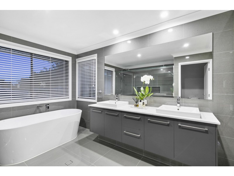 29 Highgrove Street, Thornlands QLD 4164