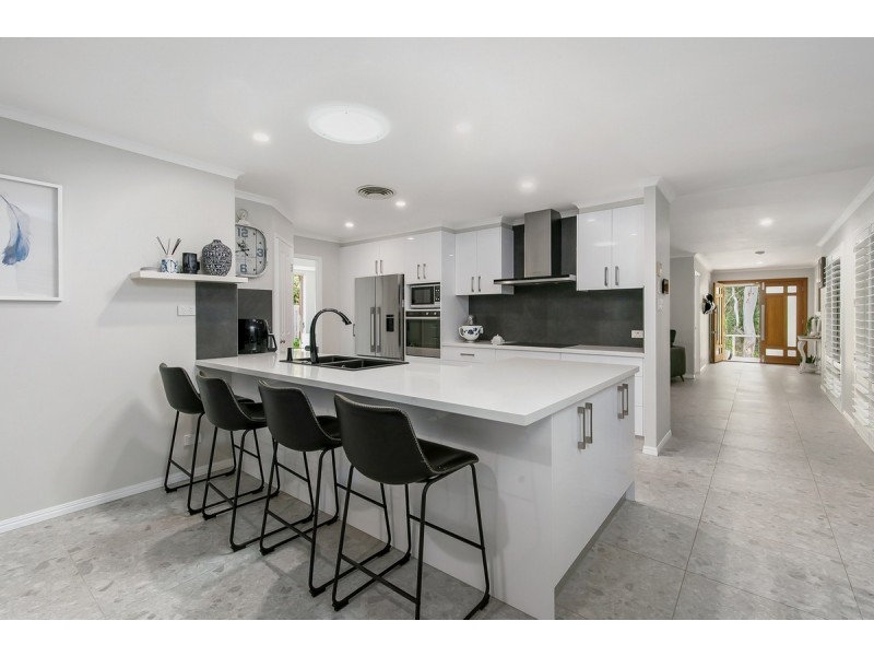 32 Mallan Terrace, Birkdale QLD 4159