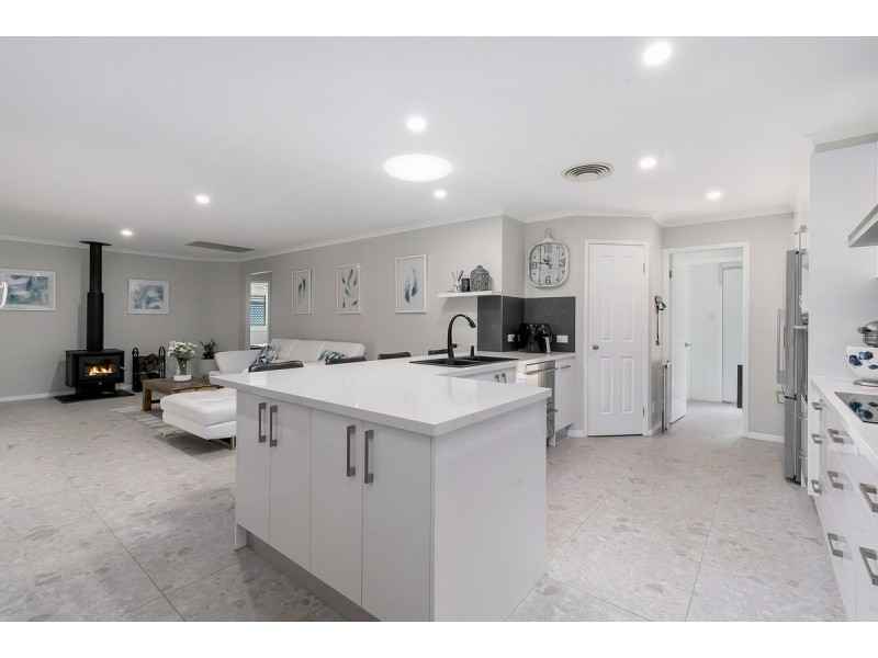 32 Mallan Terrace, Birkdale QLD 4159