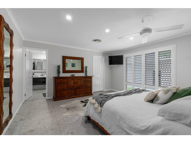 32 Mallan Terrace, Birkdale QLD 4159