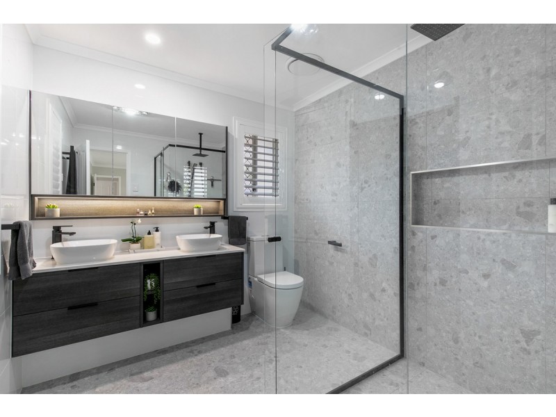 32 Mallan Terrace, Birkdale QLD 4159