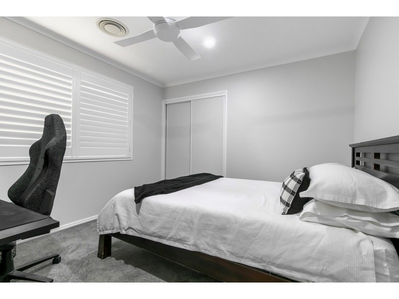 32 Mallan Terrace, Birkdale QLD 4159