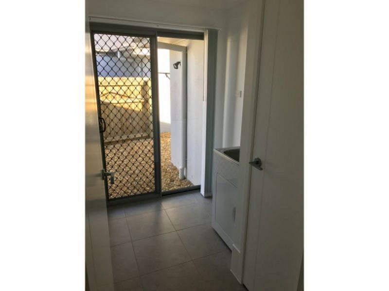 15a Summerhill Street, Victoria Point QLD 4165