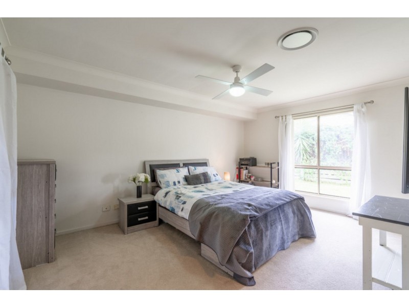 9 Brighton Court, Wakerley QLD 4154