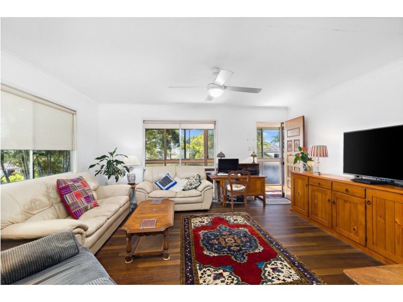 19 Morden Street, Birkdale QLD 4159