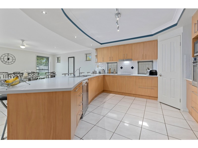 3 Discovery Place, Wellington Point QLD 4160