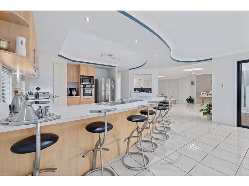 3 Discovery Place, Wellington Point QLD 4160
