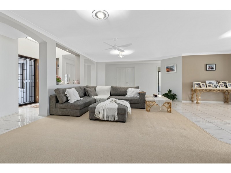 3 Discovery Place, Wellington Point QLD 4160