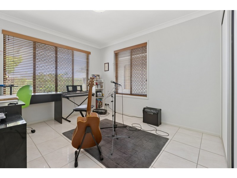 3 Discovery Place, Wellington Point QLD 4160