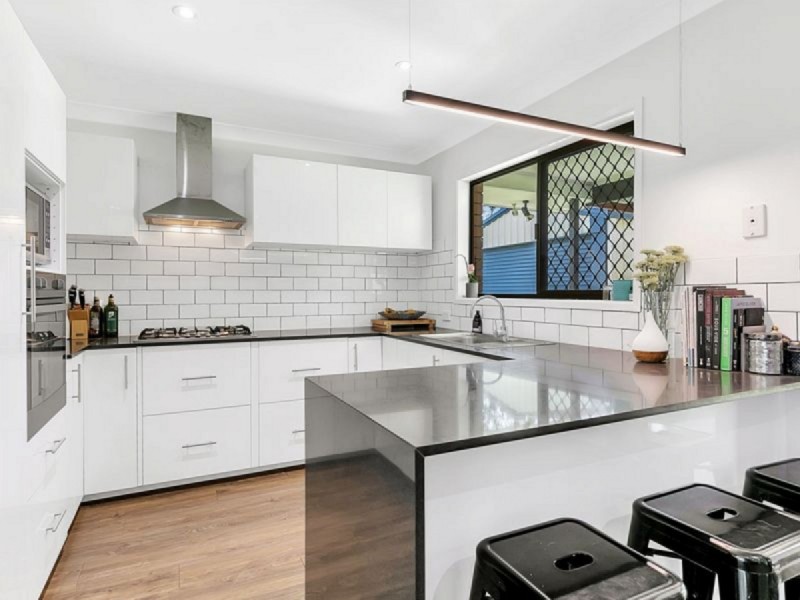 11 Jacaranda Road, Capalaba QLD 4157